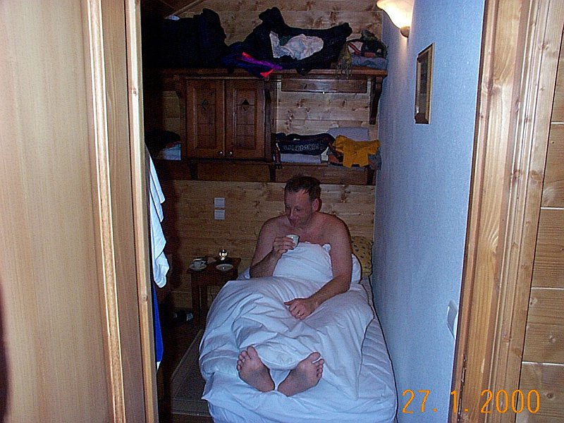 064 Opstaan Leo.jpg